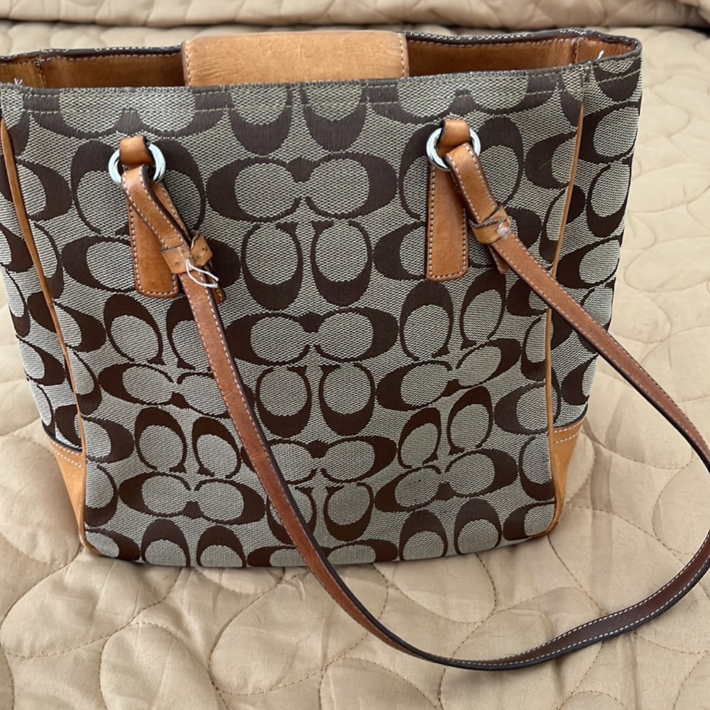 Coach shoulder bag - Picture 5 of 11